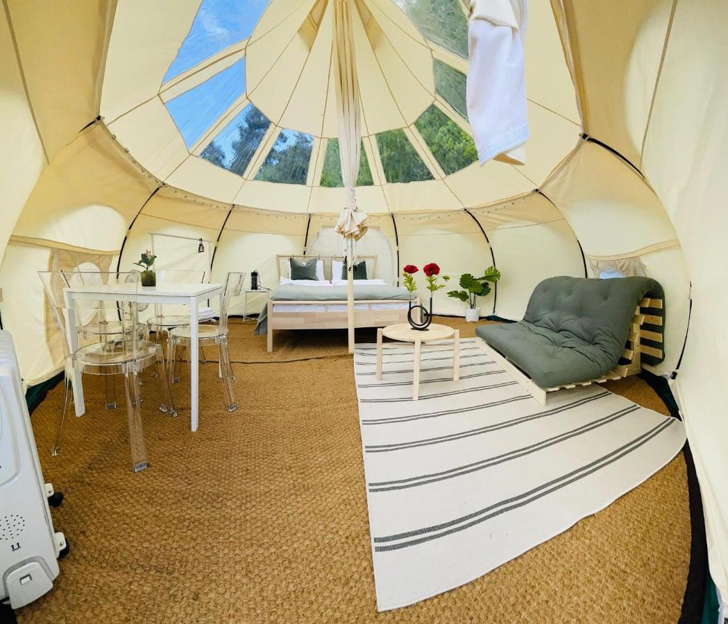 Roesjoebaden Camping & Stugby Соллентуна Экстерьер фото