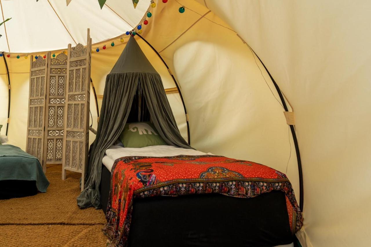 Roesjoebaden Camping & Stugby Соллентуна Экстерьер фото